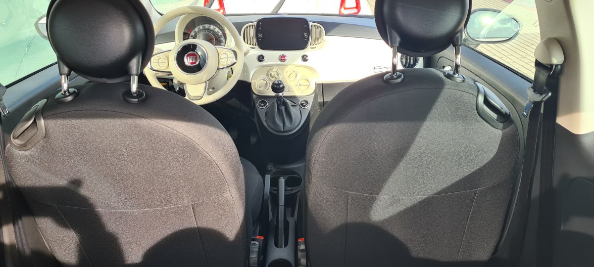Fiat 500  - 1,0 Hybrid interior 6 