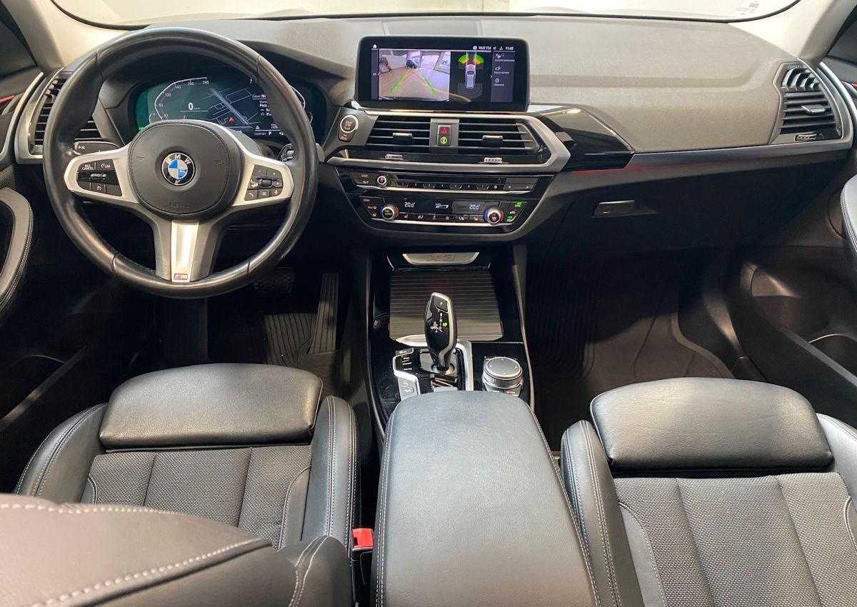 BMW X3  - xLine interior 6 