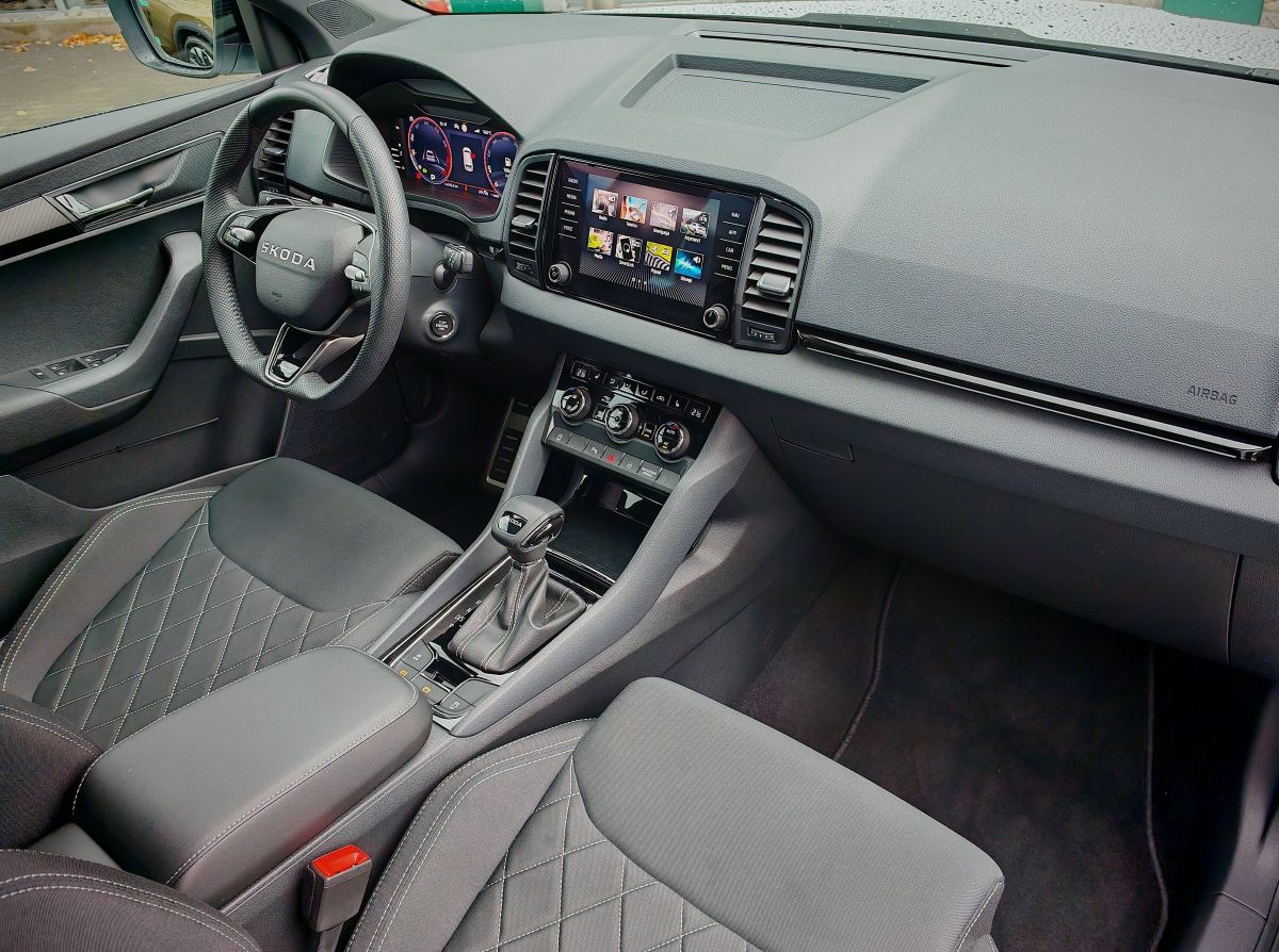 Škoda Karoq  - SportLine interior 6