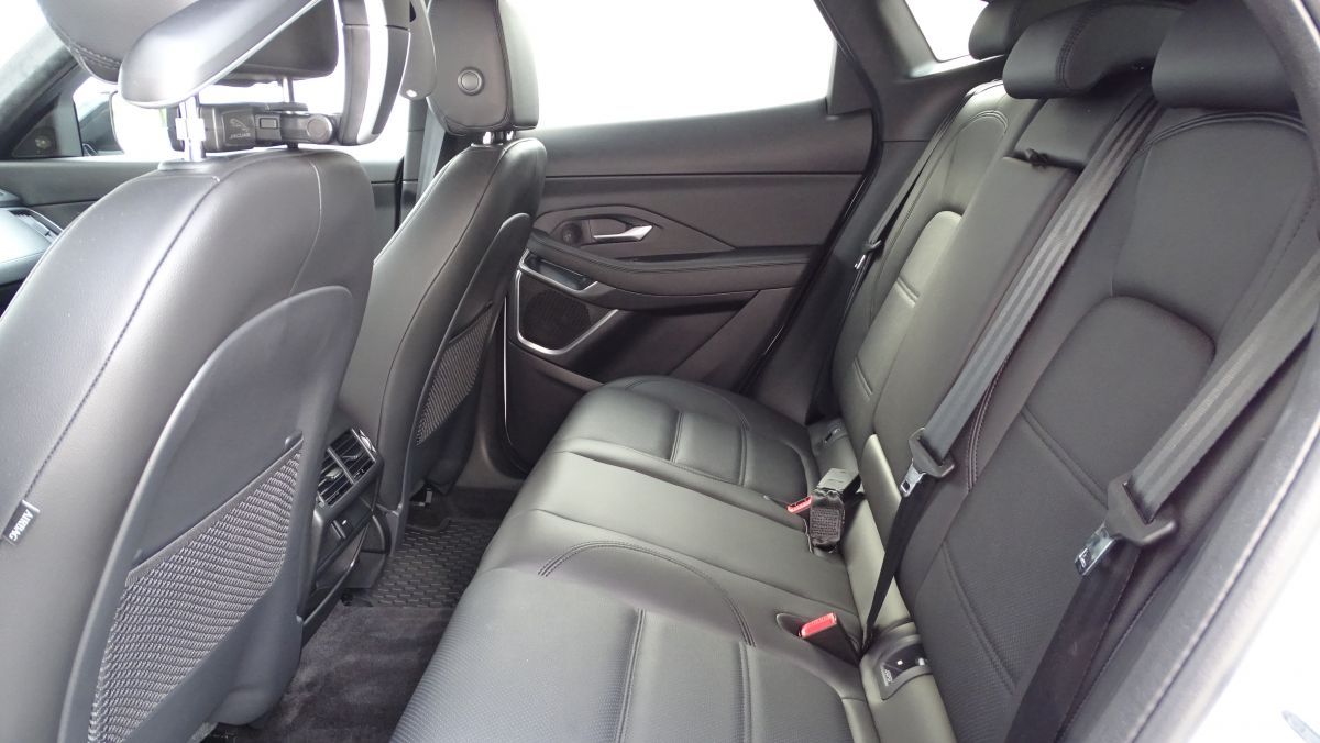 Jaguar E-Pace  - 2.0 I4 200 PS AWD Auto S interior 9 