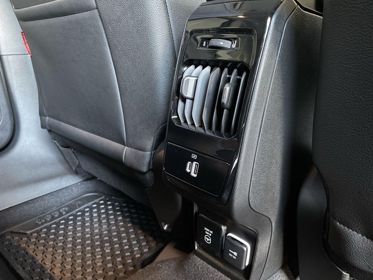 Jeep Compass  - TRAILHAWK interior 21 